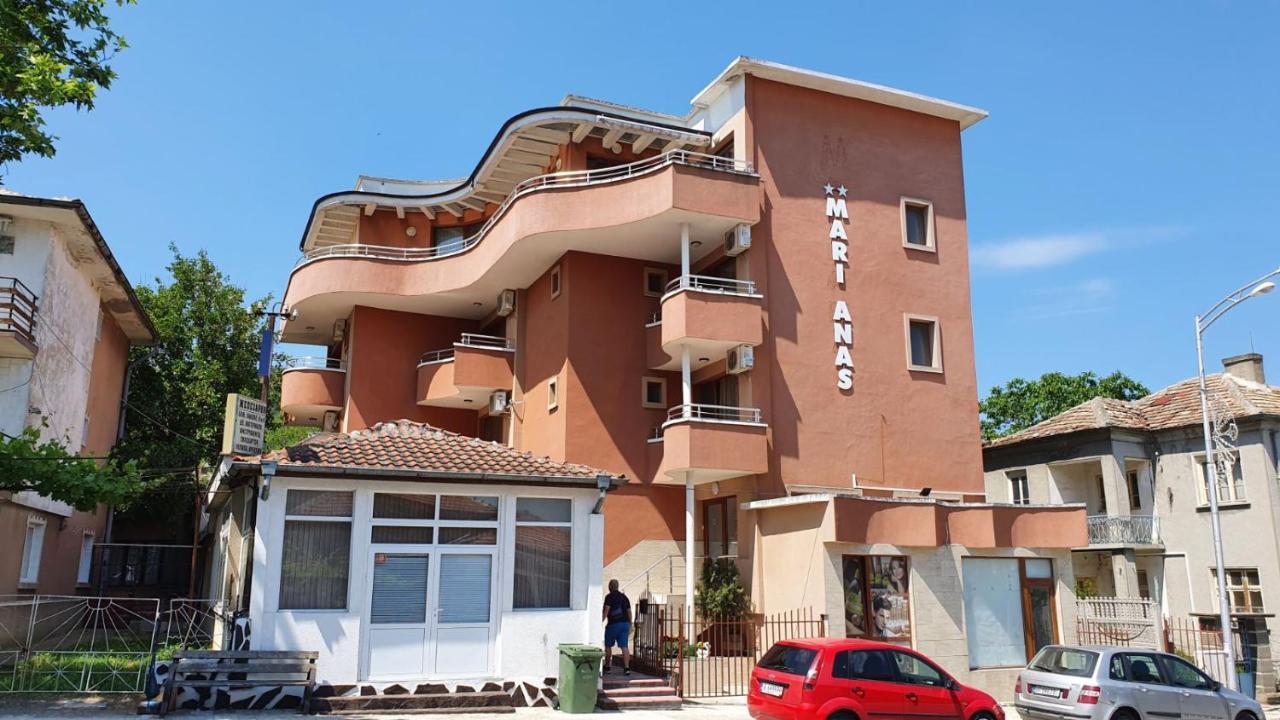 Marianas Guesthouse Obzor Exterior foto