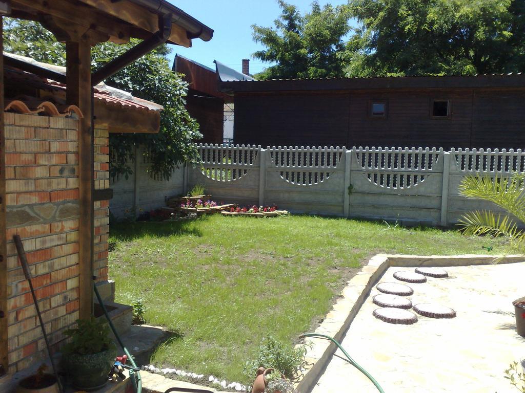 Marianas Guesthouse Obzor Habitación foto